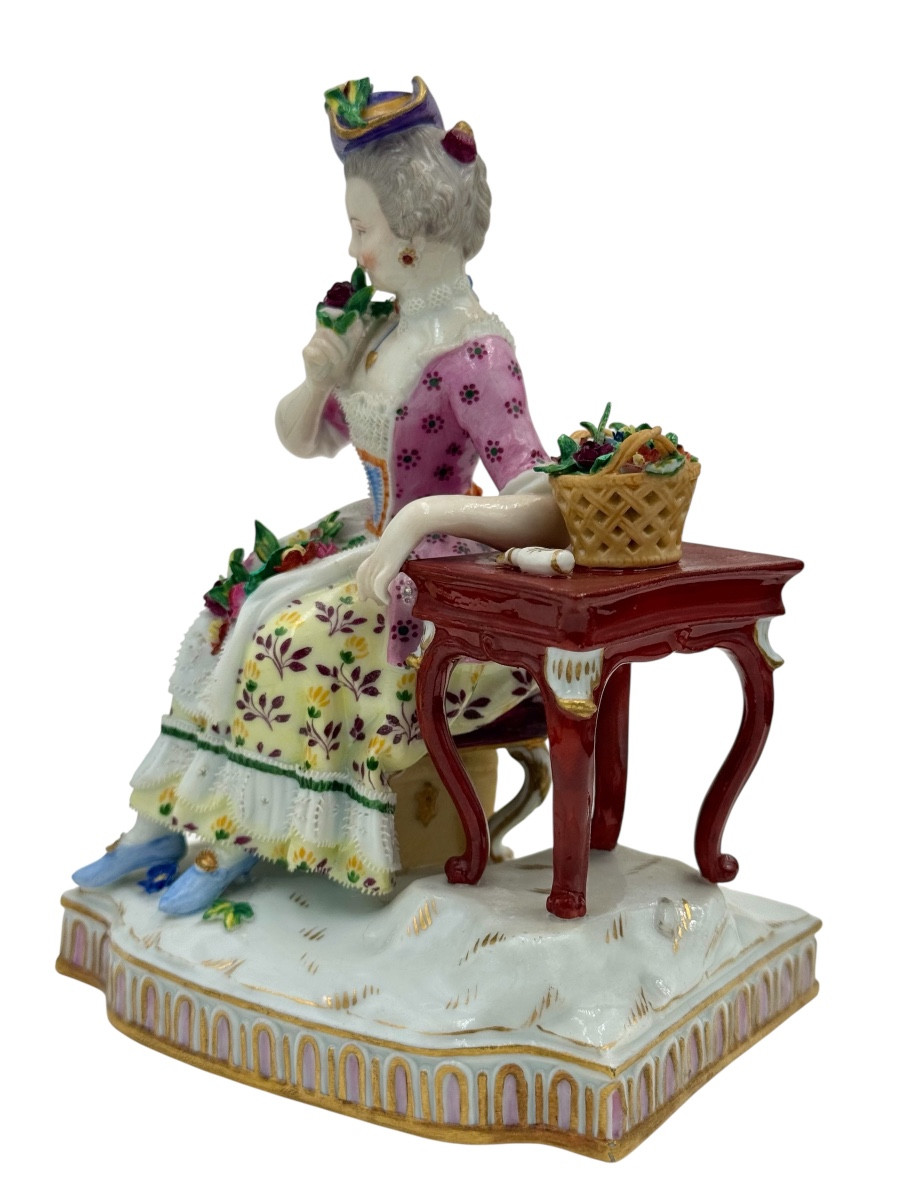 Meissen - Figurine en porcelaine, allégorie des 5 sens, L'Odeur-photo-3