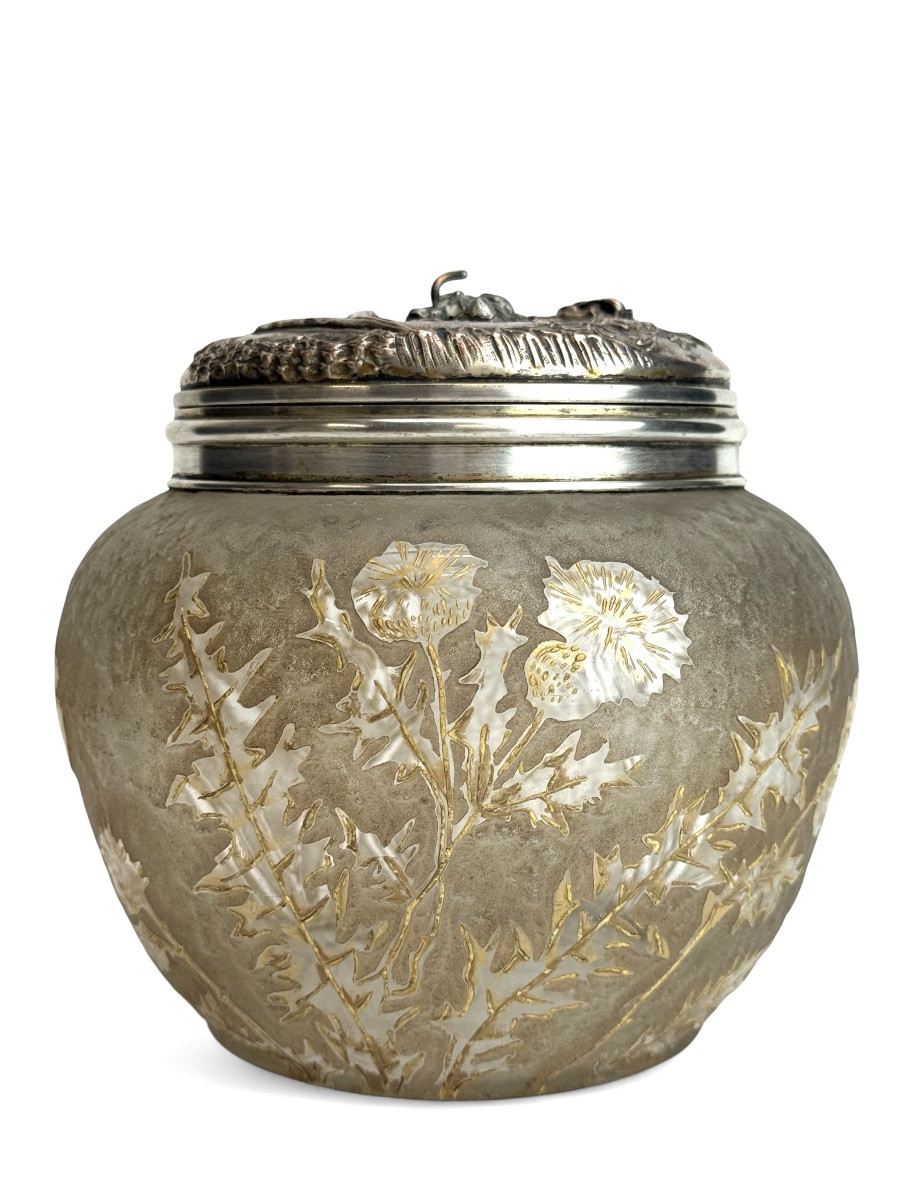 Victor Saglier - Candy Box Decorated With Lilies And Thistles -photo-2