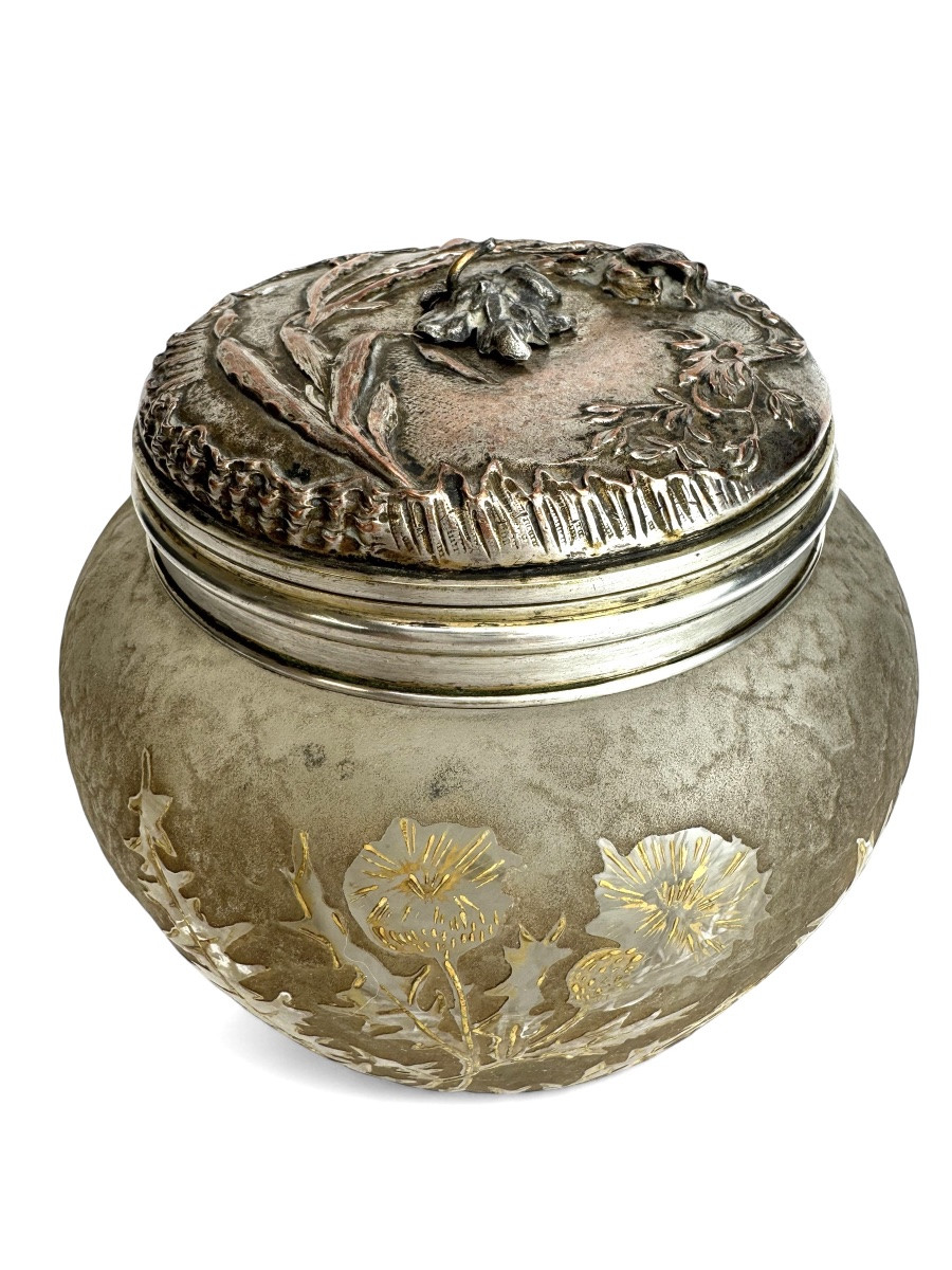 Victor Saglier - Candy Box Decorated With Lilies And Thistles -photo-3