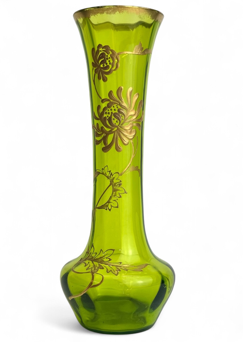 Baccarat - Vase With Dahlia Decoration