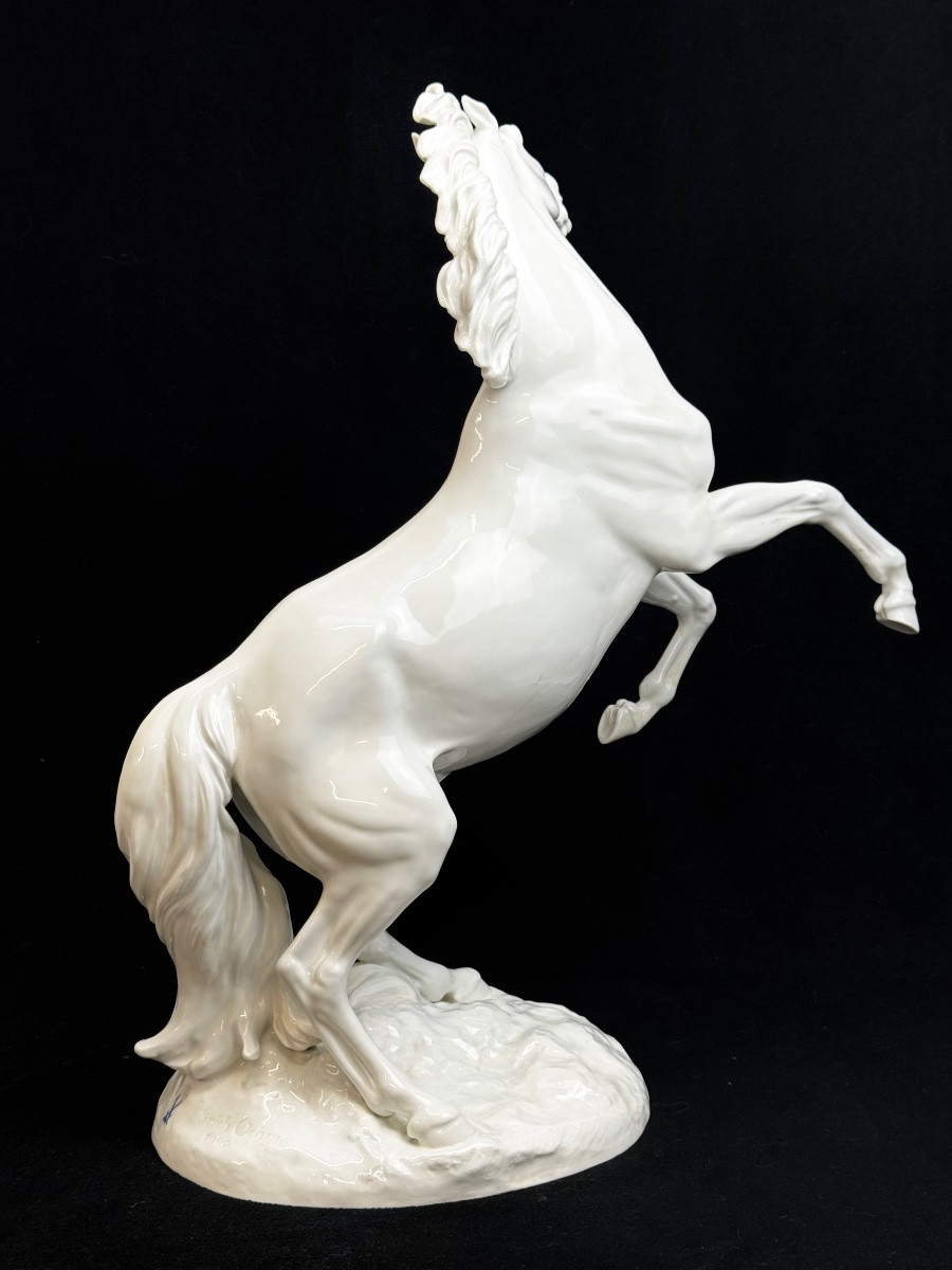 Meissen grande figure en porcelaine "Étalon Maestoso"-photo-4
