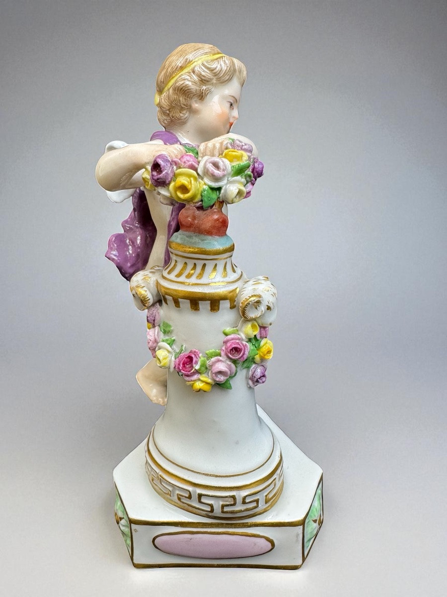 Meissen Figure De Cupidon En Porcelaine "Je les Couronne”-photo-4
