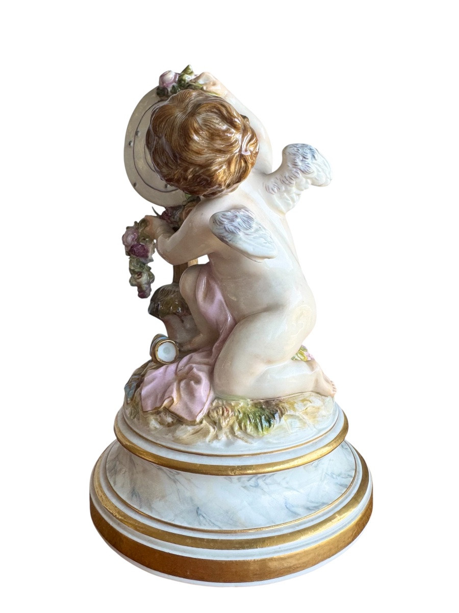 Meissen Porcelain Figure Of Cupid "armor As Winner"-photo-1