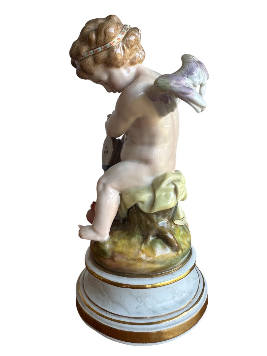 Meissen, Porcelain Figure "cupid, Fanning The Flames Of Two Hearts"-photo-2