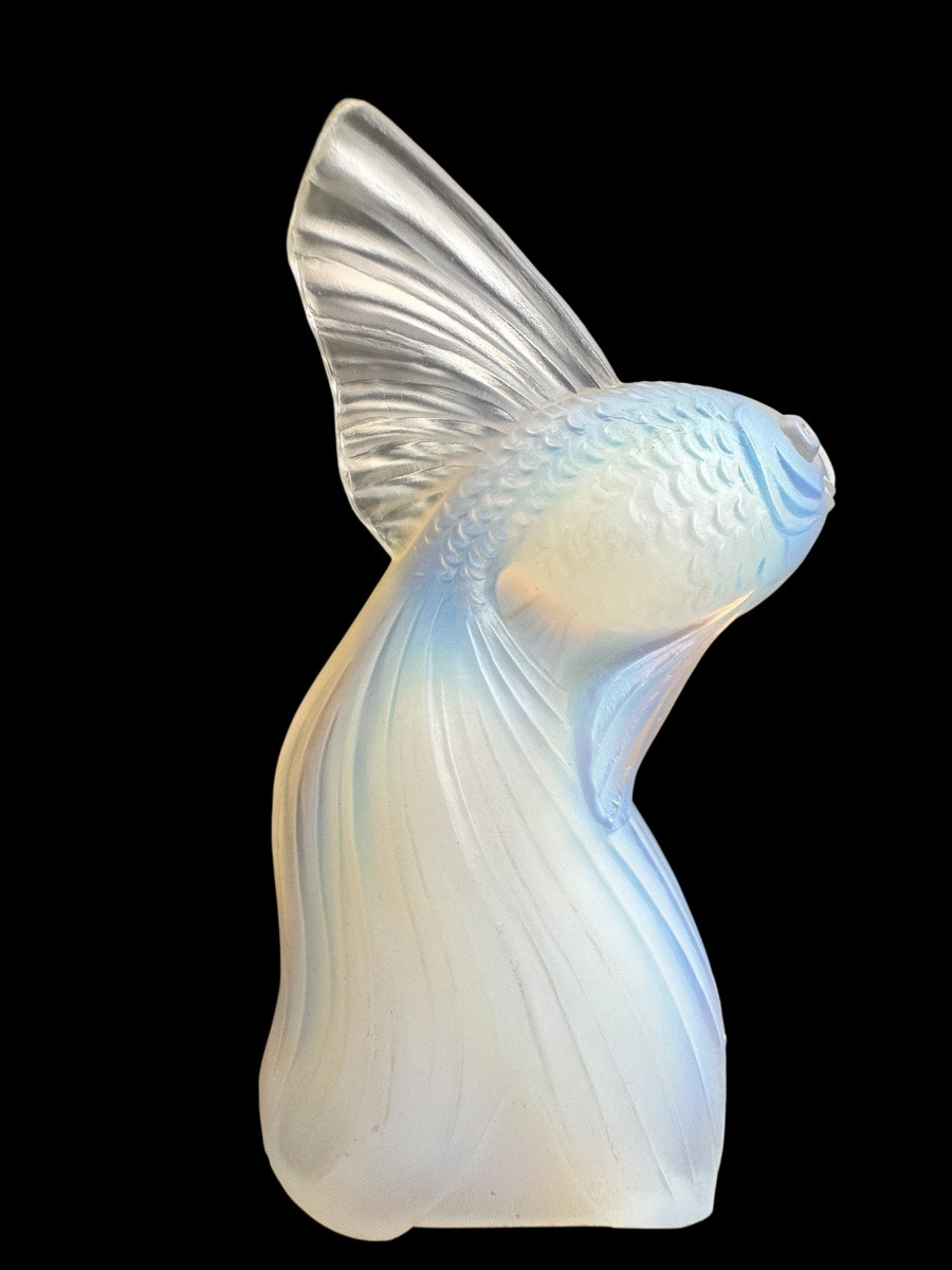 Etling - Opalescent Glass Veiltail Figure-photo-3