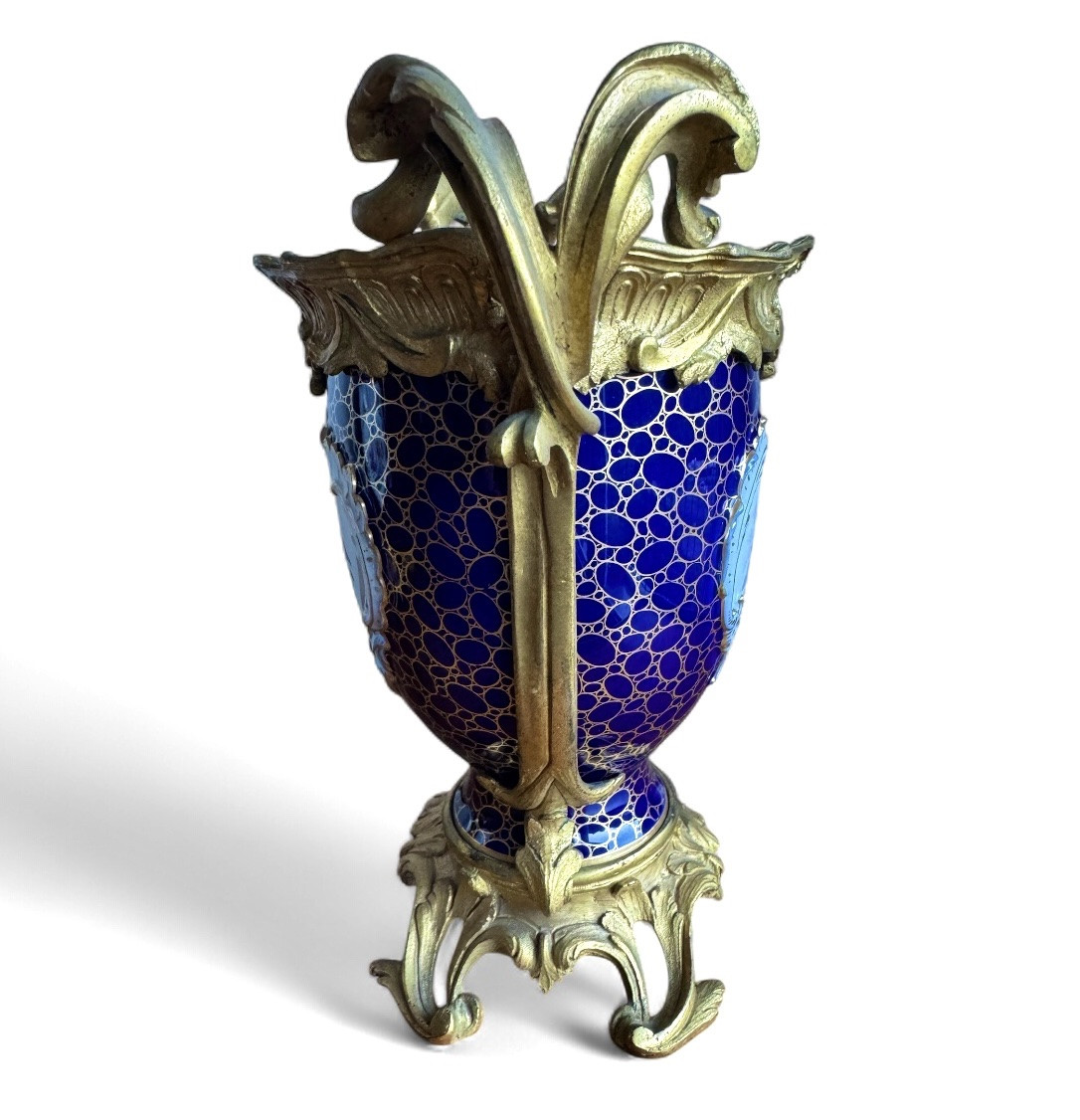 Meissen - Pair Of Cupid Vases -photo-5
