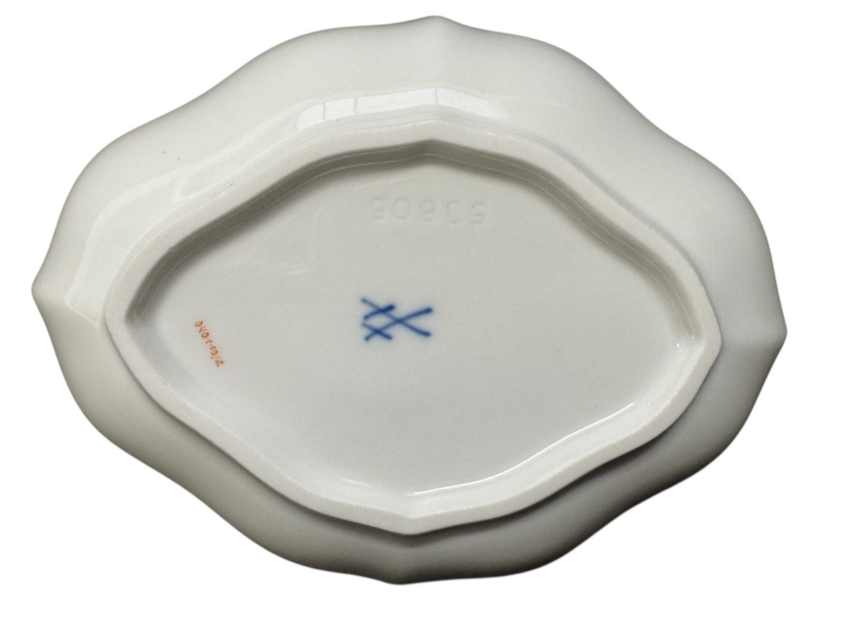 Meissen - Porcelain Dish With Floral Decoration. -photo-4