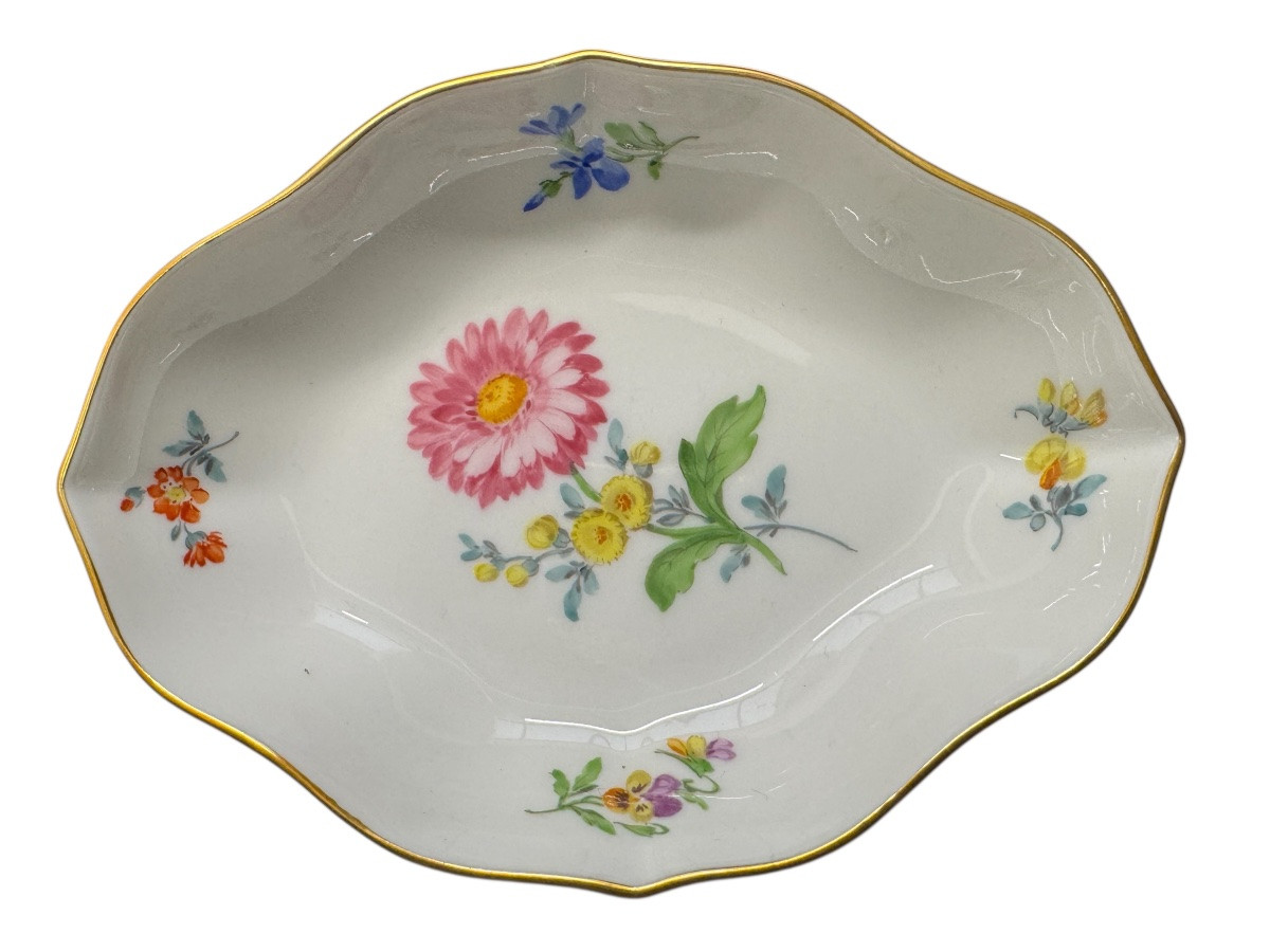 Meissen Porcelain Dish With Floral Decoration. -photo-2