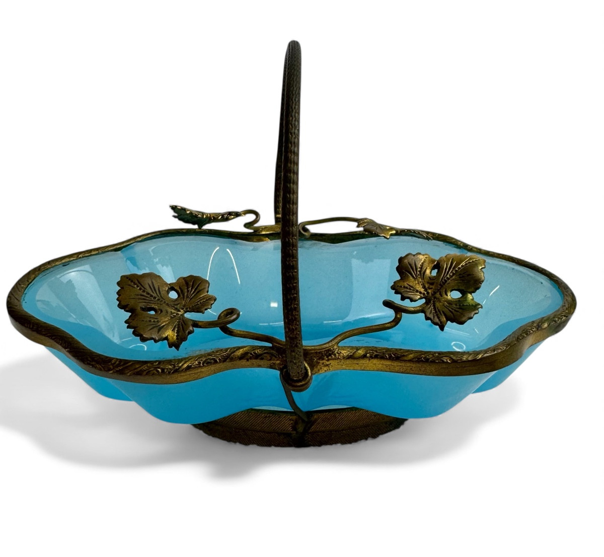 Petit panier en opaline Charles X 