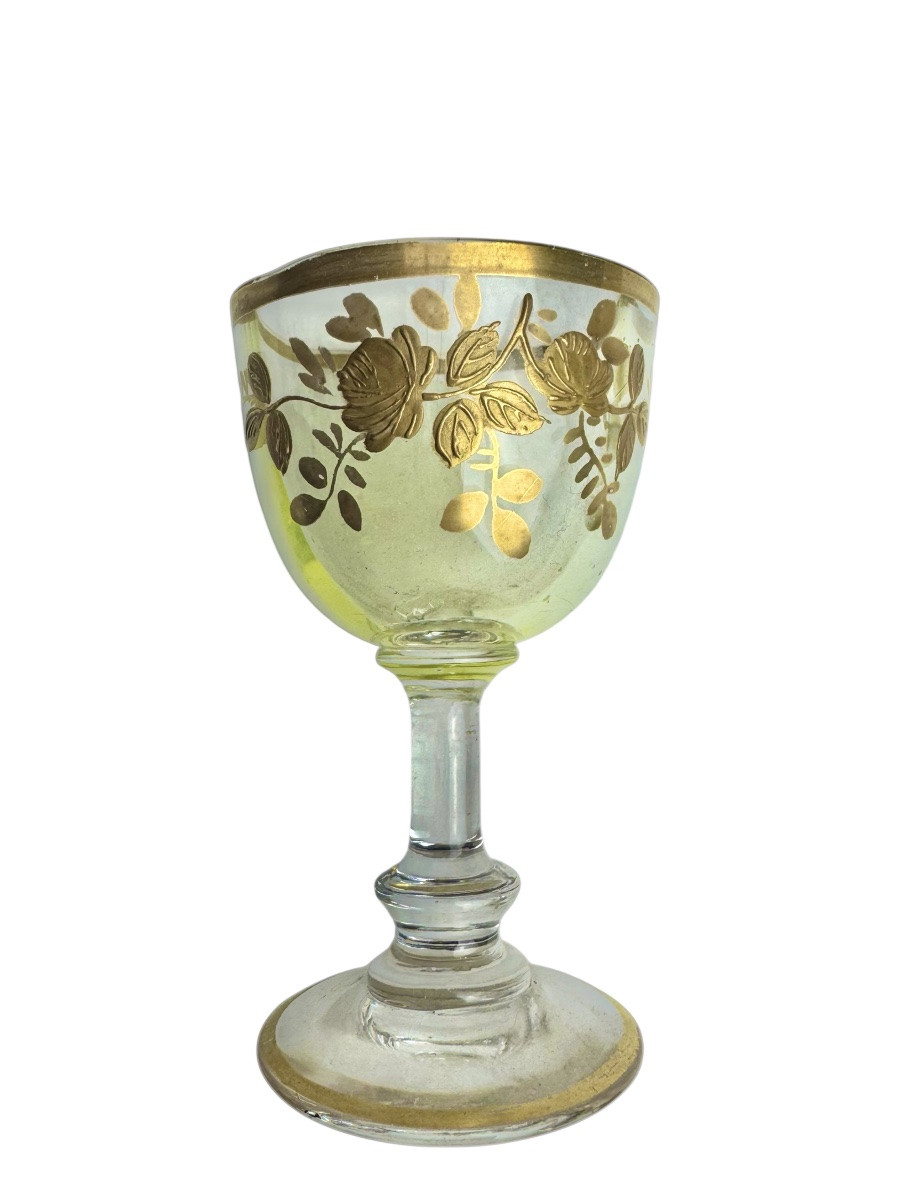 Baccarat - Uranium Crystal Liqueur Service With Rocaille And Rose Decoration-photo-4