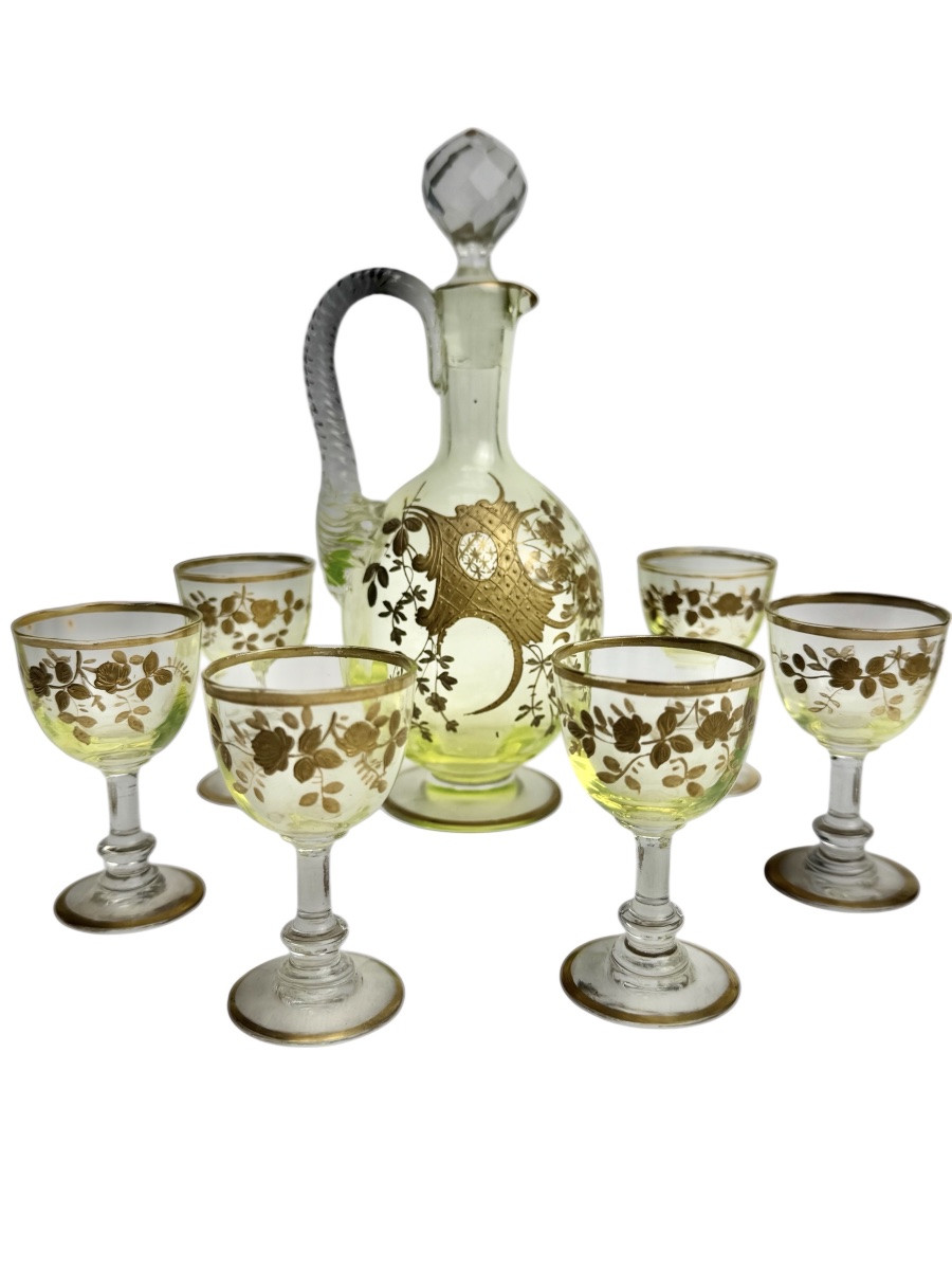 Baccarat - Uranium Crystal Liqueur Service With Rocaille And Rose Decoration-photo-8