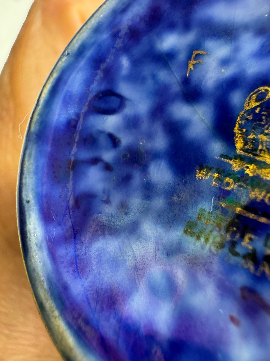 Pair de vases Wedgwood Ordinary Lustre par Daisy Makeig-Jones-photo-4