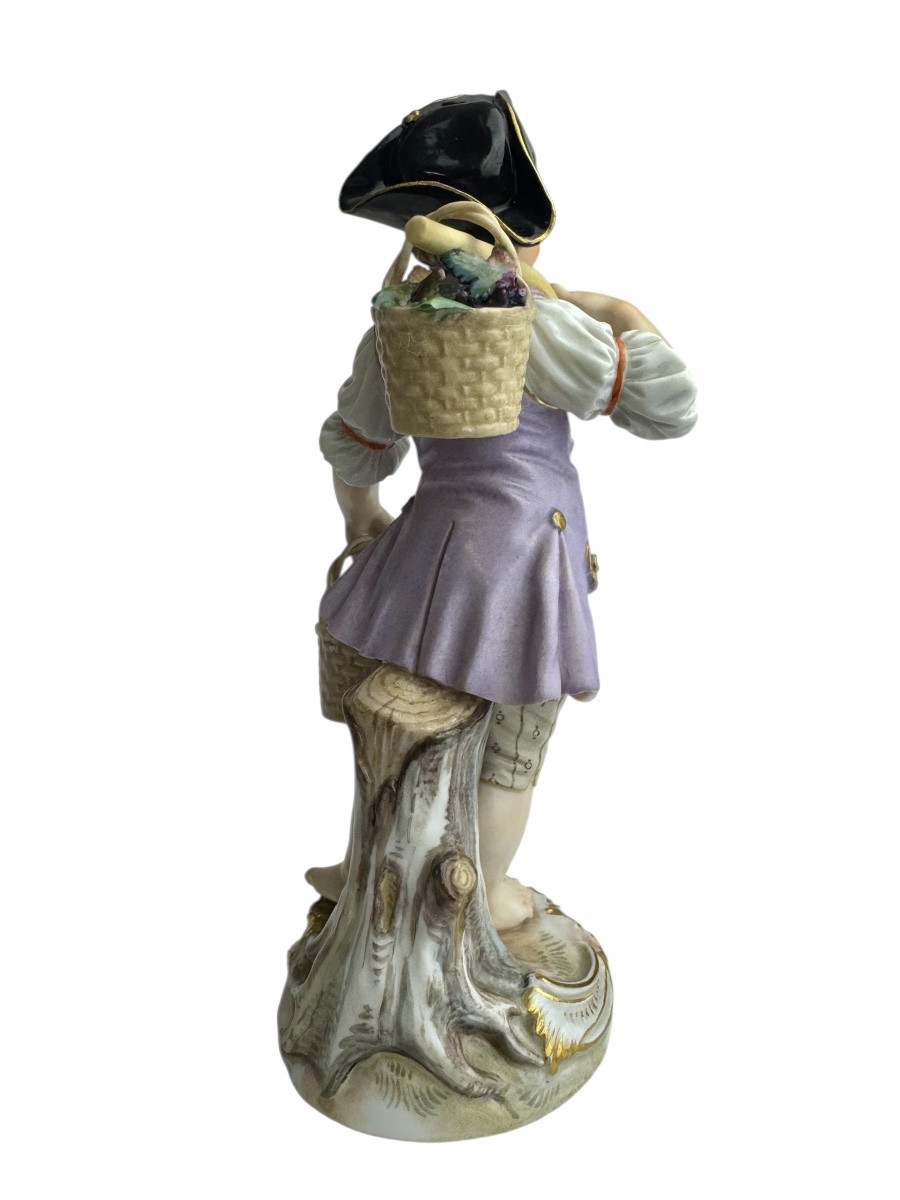 Meissen - Porcelain Figurine Depicting A Young Gardener-photo-3