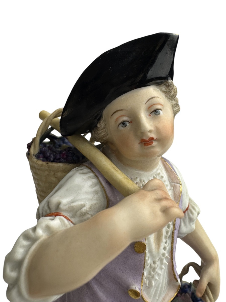 Meissen - Porcelain Figurine Depicting A Young Gardener-photo-3