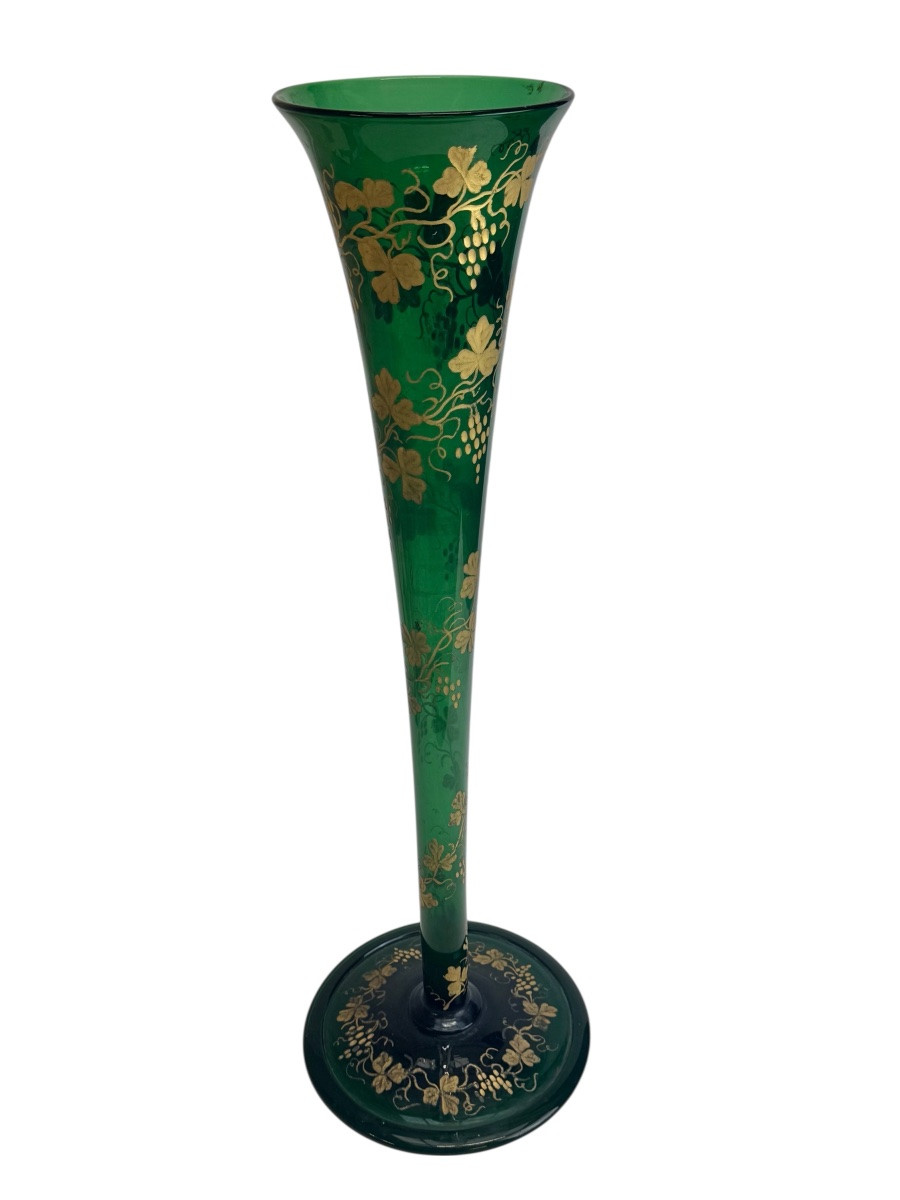 Crystal Staircase - Large Crystal Cone-shaped Vase Decorated With Vine Tendrils.-photo-7