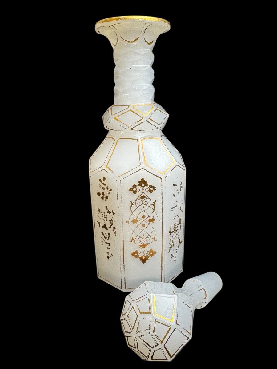 White Opaline Glass Carafe With A Faceted, Octagonal Cylindrical Shape-photo-2