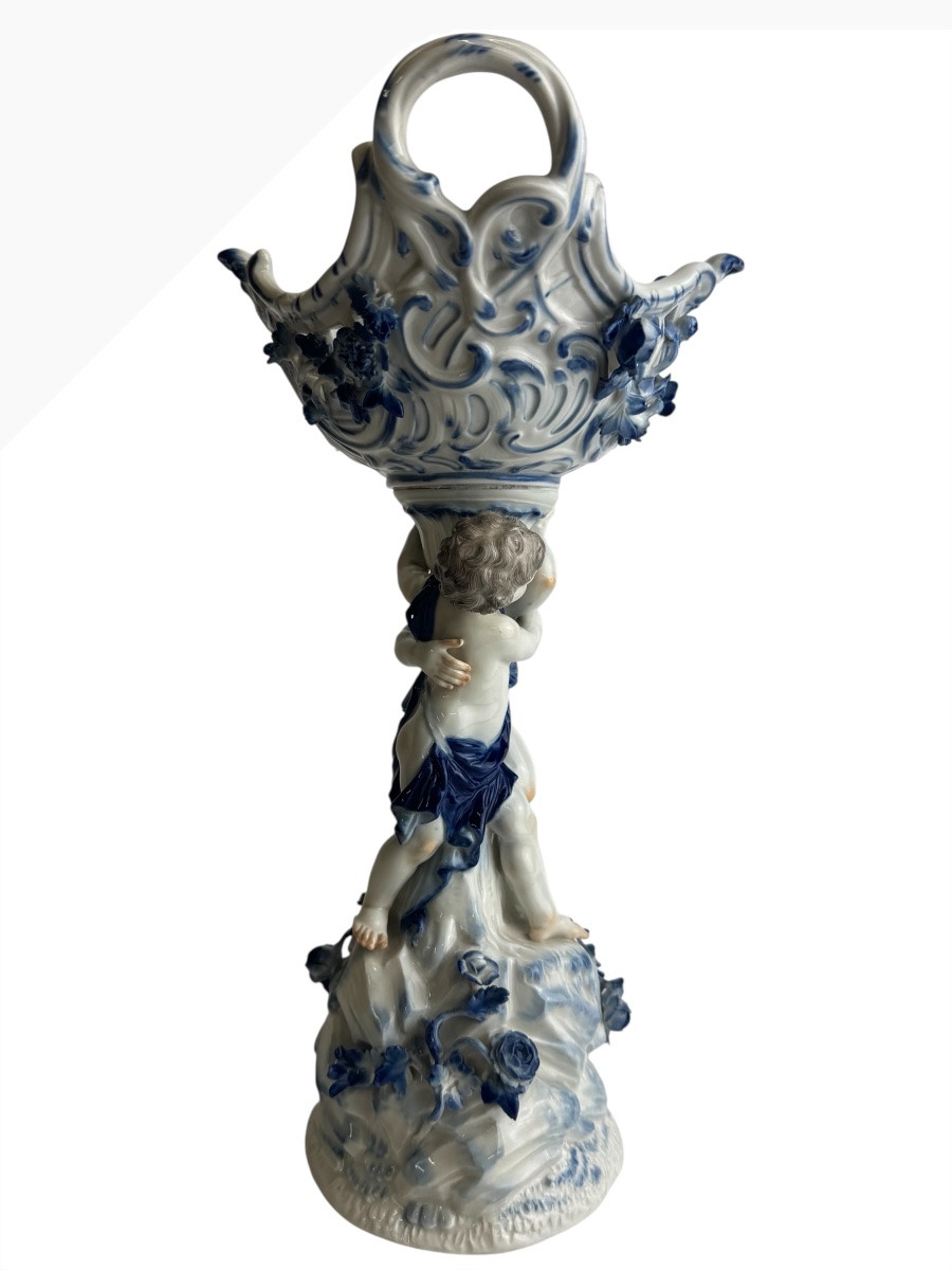 Meissen - Centre de table en porcelaine orné de deux cupidons -photo-3