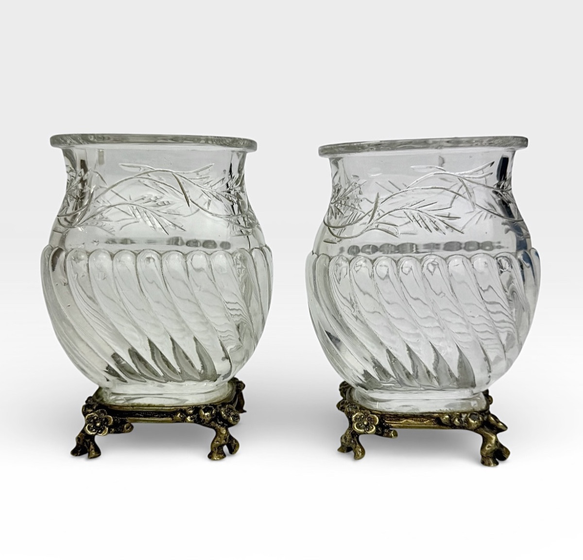 Baccarat - Pair de vases dans le goût japonisant, vers 1880