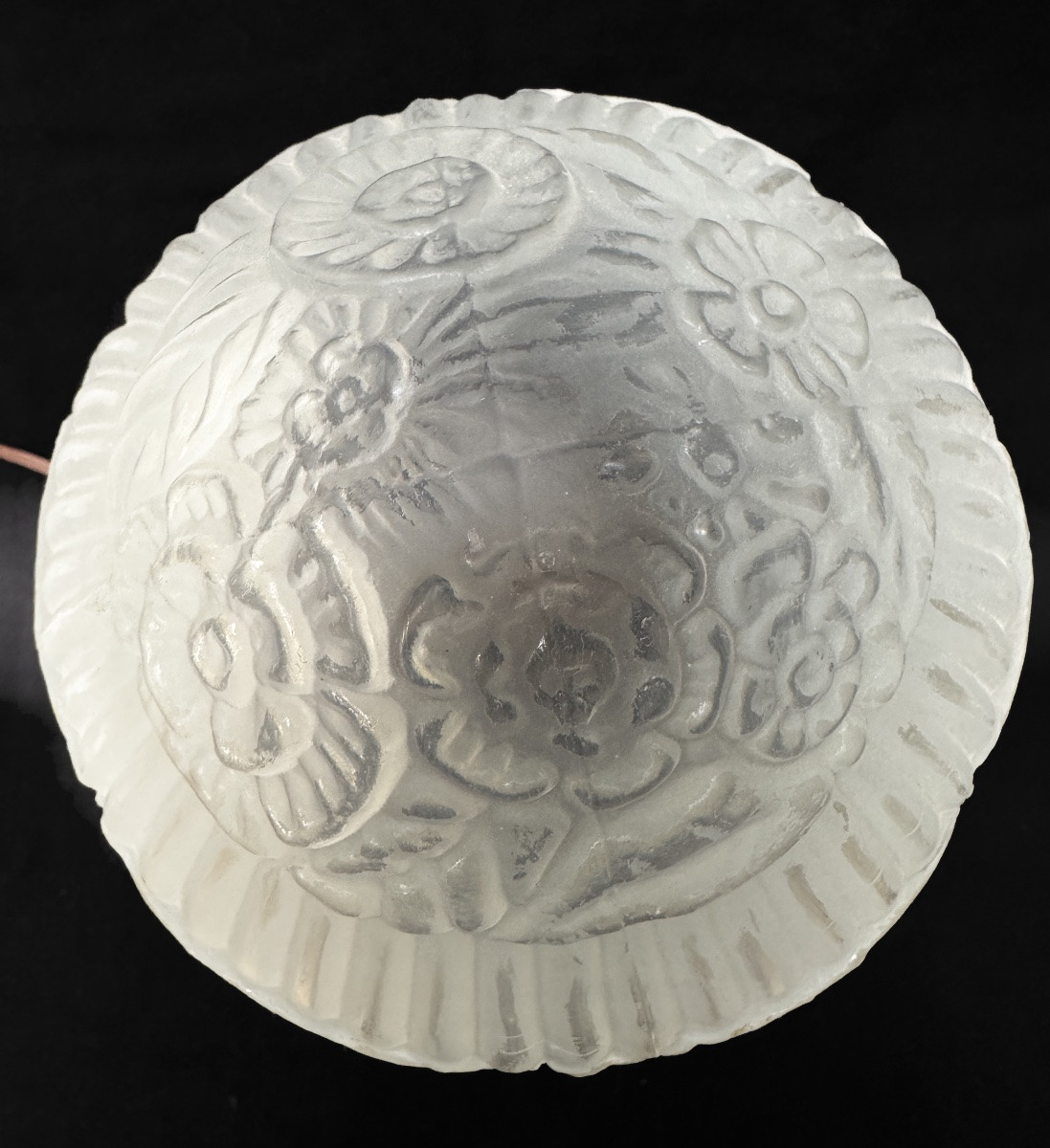 Art Deco Wrought Iron Lamp Decorated With Flowers And Butterflies. -photo-1