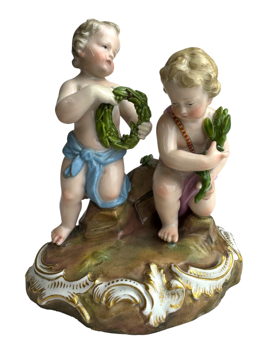 Meissen - Groupe en porcelaine Allégorie de la Paix 