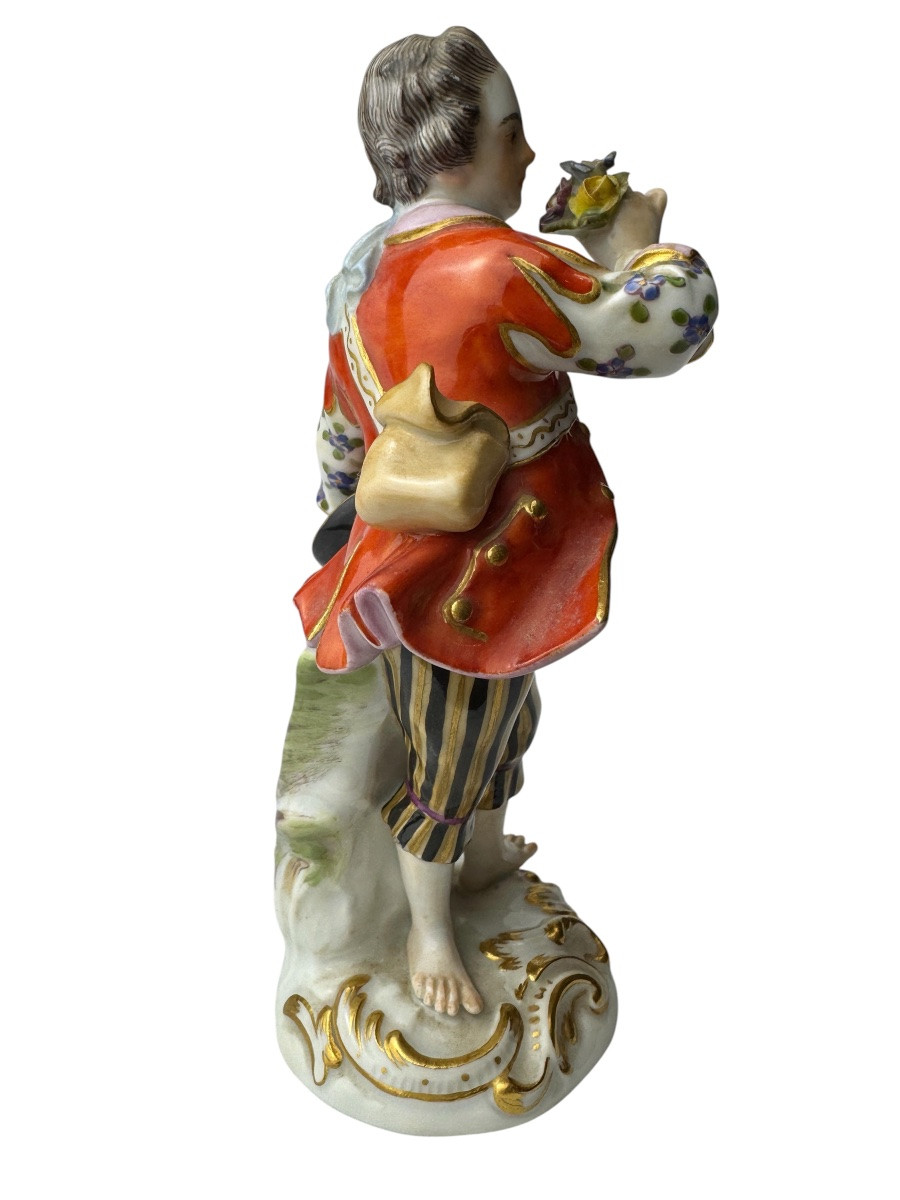 Meissen - Porcelain Figurine Of A Child Gardener With Hat-photo-3