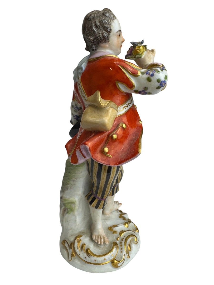 Meissen - Porcelain Figurine Of A Child Gardener With Hat-photo-4