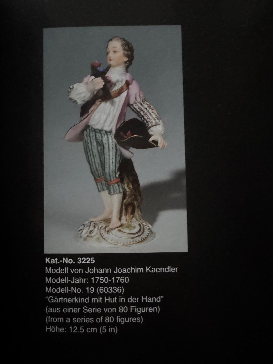 Meissen - Porcelain Figurine Of A Child Gardener With Hat-photo-6