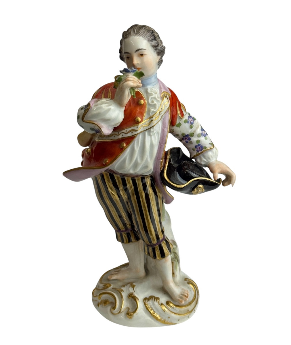 Meissen - Porcelain Figurine Of A Child Gardener With Hat