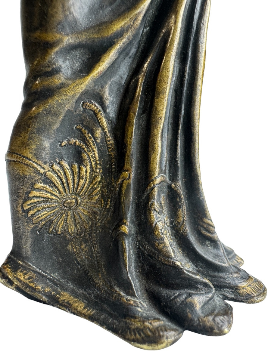 Franz Xavier Bergman, bronze de Vienne - femme tenant sa robe. -photo-6