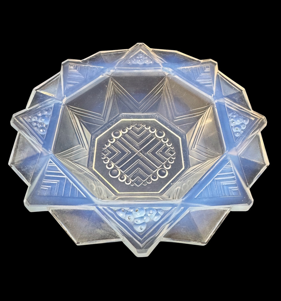 Sabino - Coupelle art déco en verre opalescent 