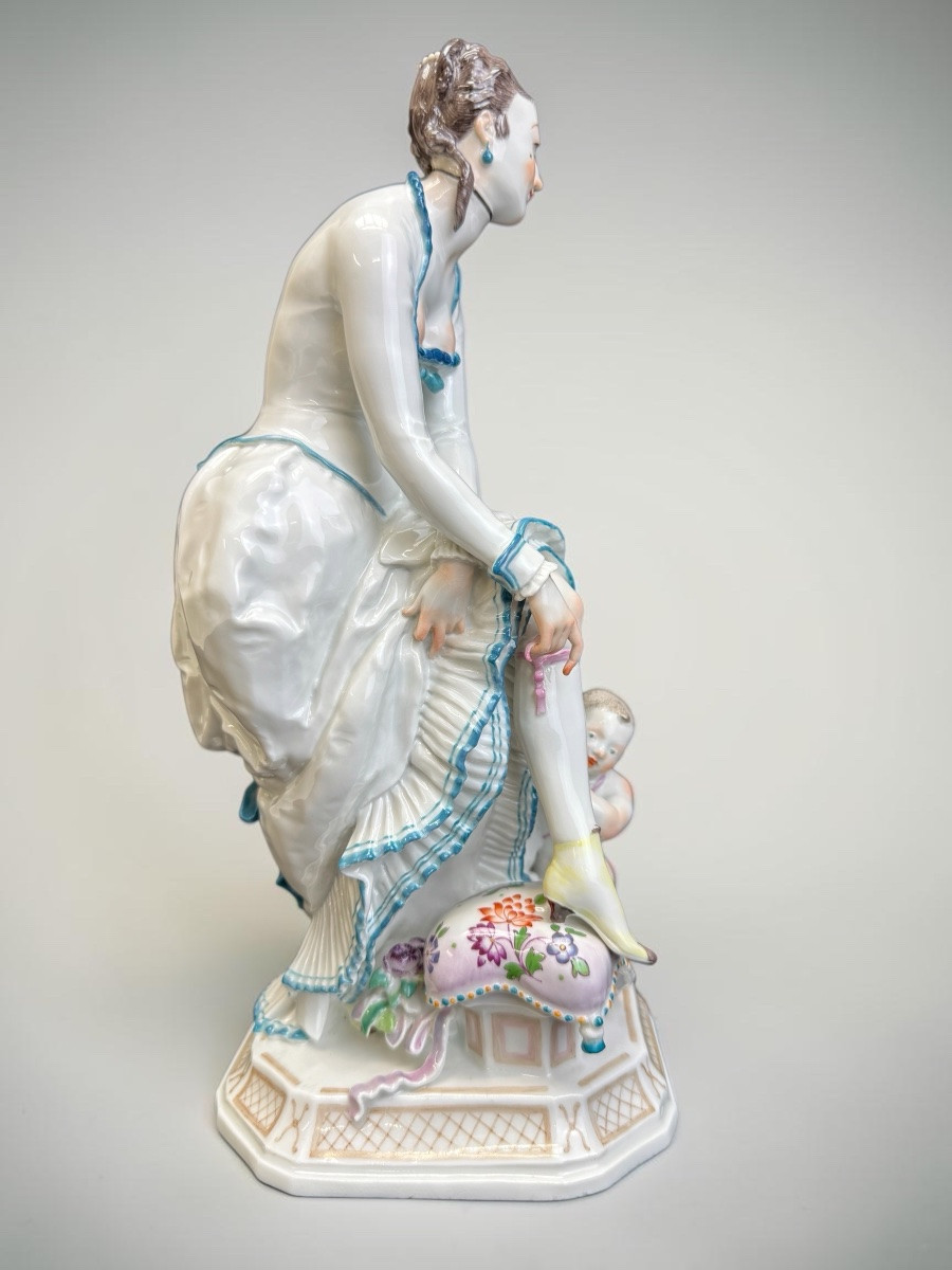 Meissen modèle de Paul Scheurich- Groupe en porcelaine Dame avec Cupidon -photo-2