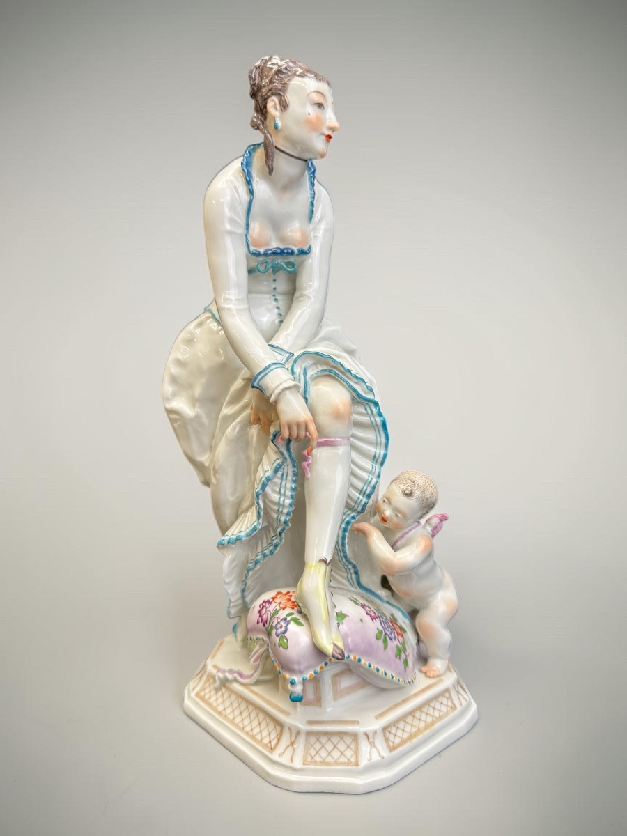 Meissen modèle de Paul Scheurich- Groupe en porcelaine Dame avec Cupidon 