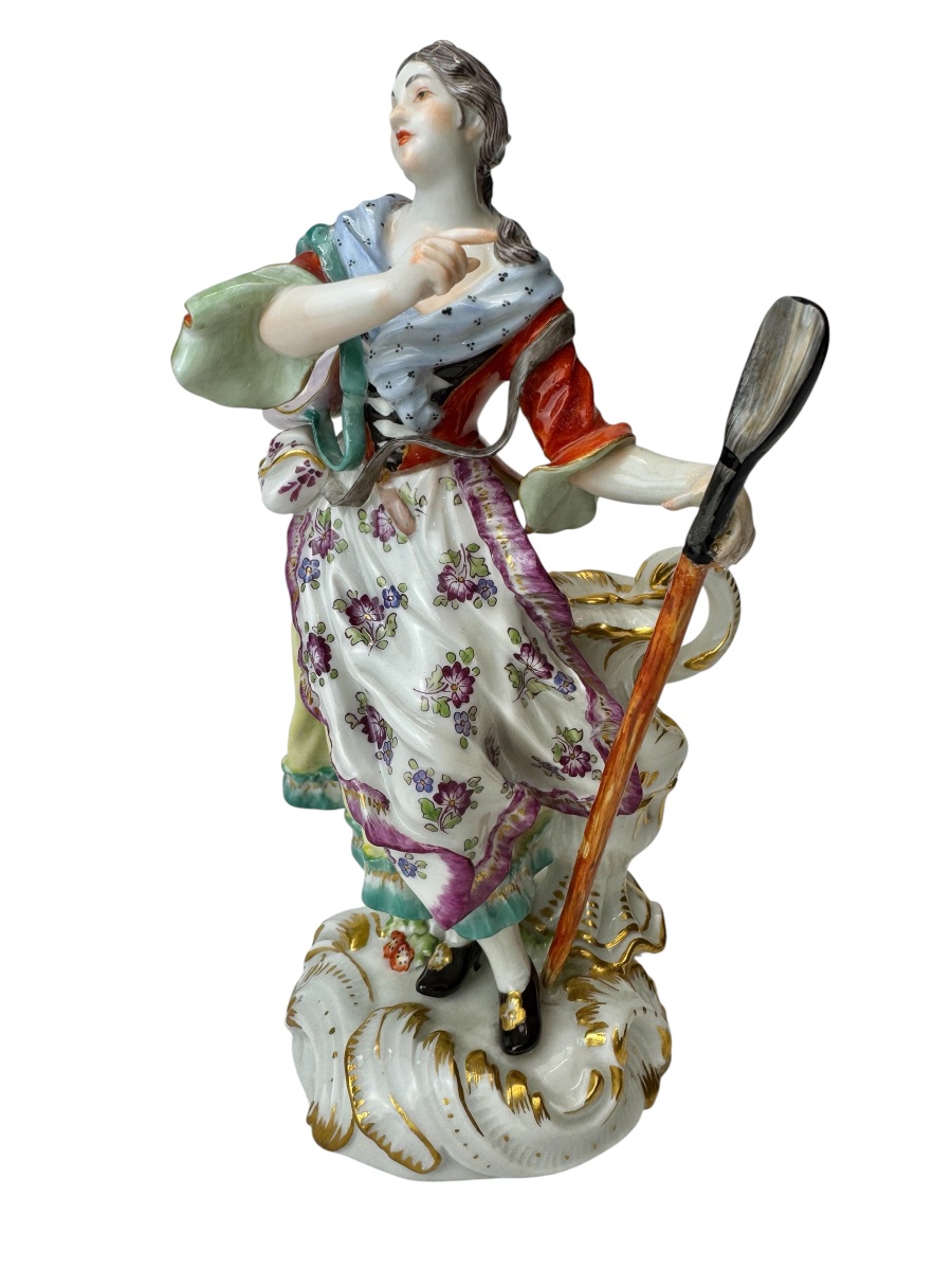 Meissen - Figure en porcelaine représentant une bergère dansant-photo-2