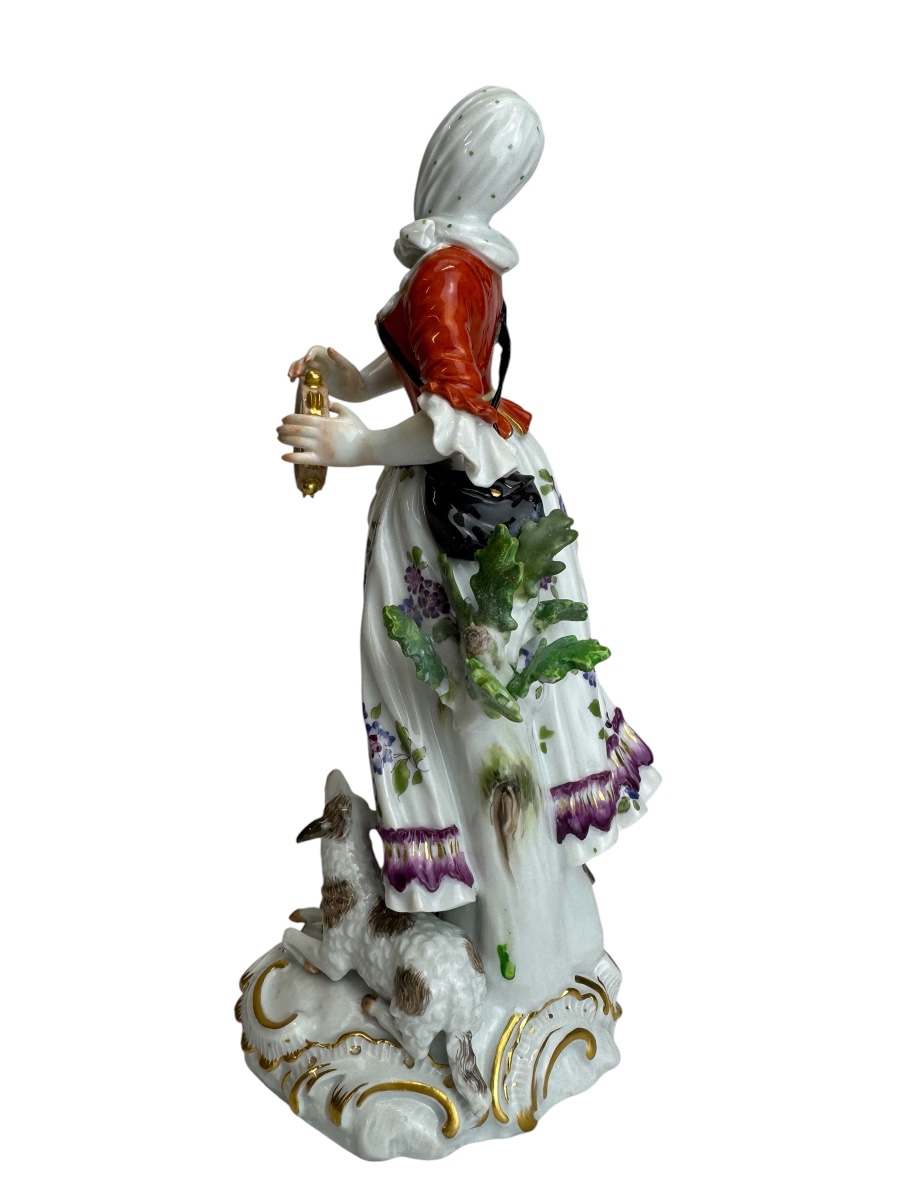 Meissen - Porcelain Figure Of A Shepherdess With Tambourine-photo-2