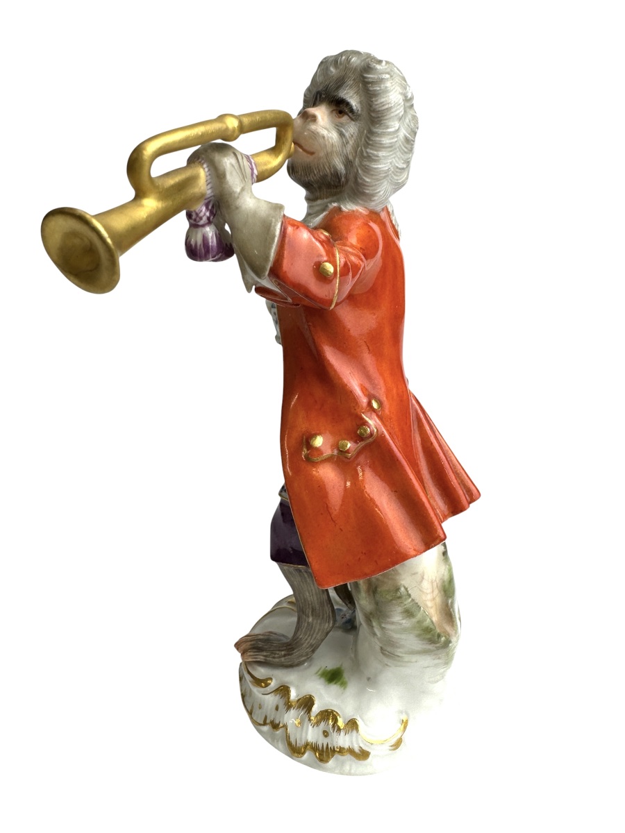 Meissen - Figure en porcelaine d’un singe trompettiste de la série l’orchestre de singes-photo-1