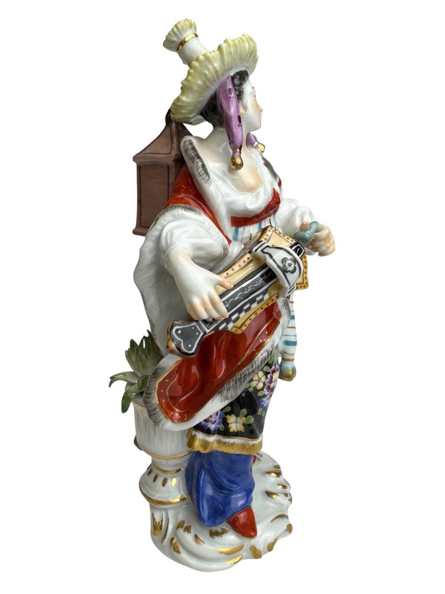 Meissen - Porcelain Figurine Of A Malabar Woman-photo-3