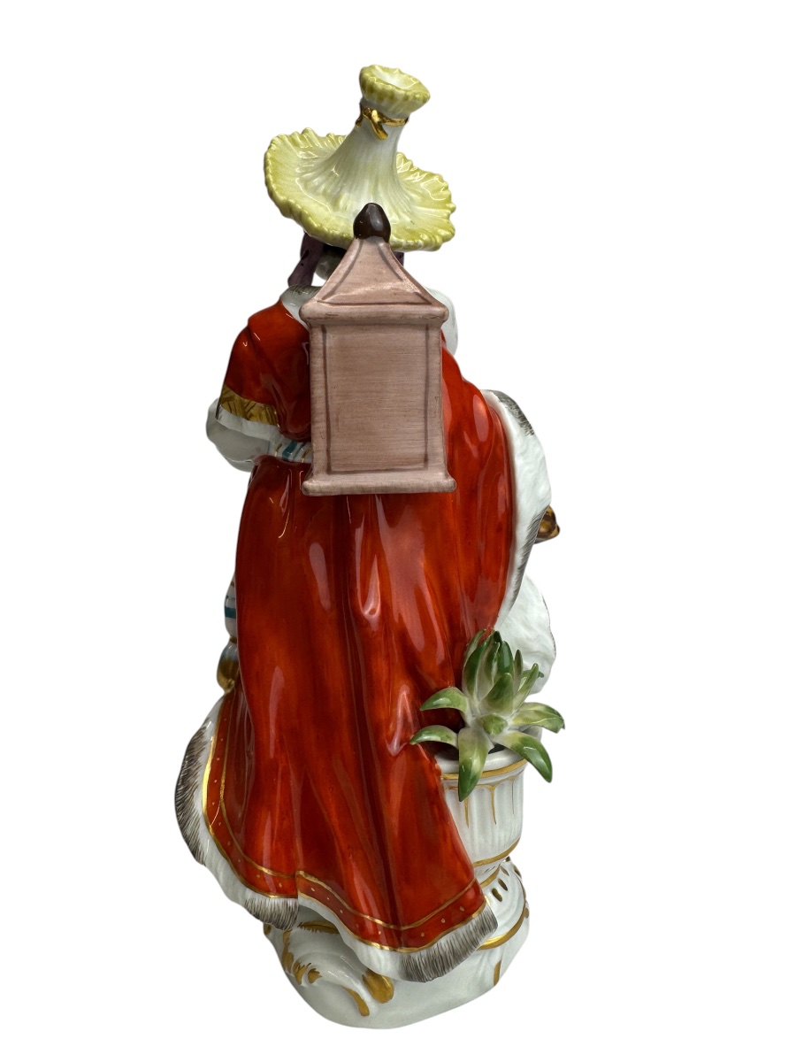 Meissen - Porcelain Figurine Of A Malabar Woman-photo-1