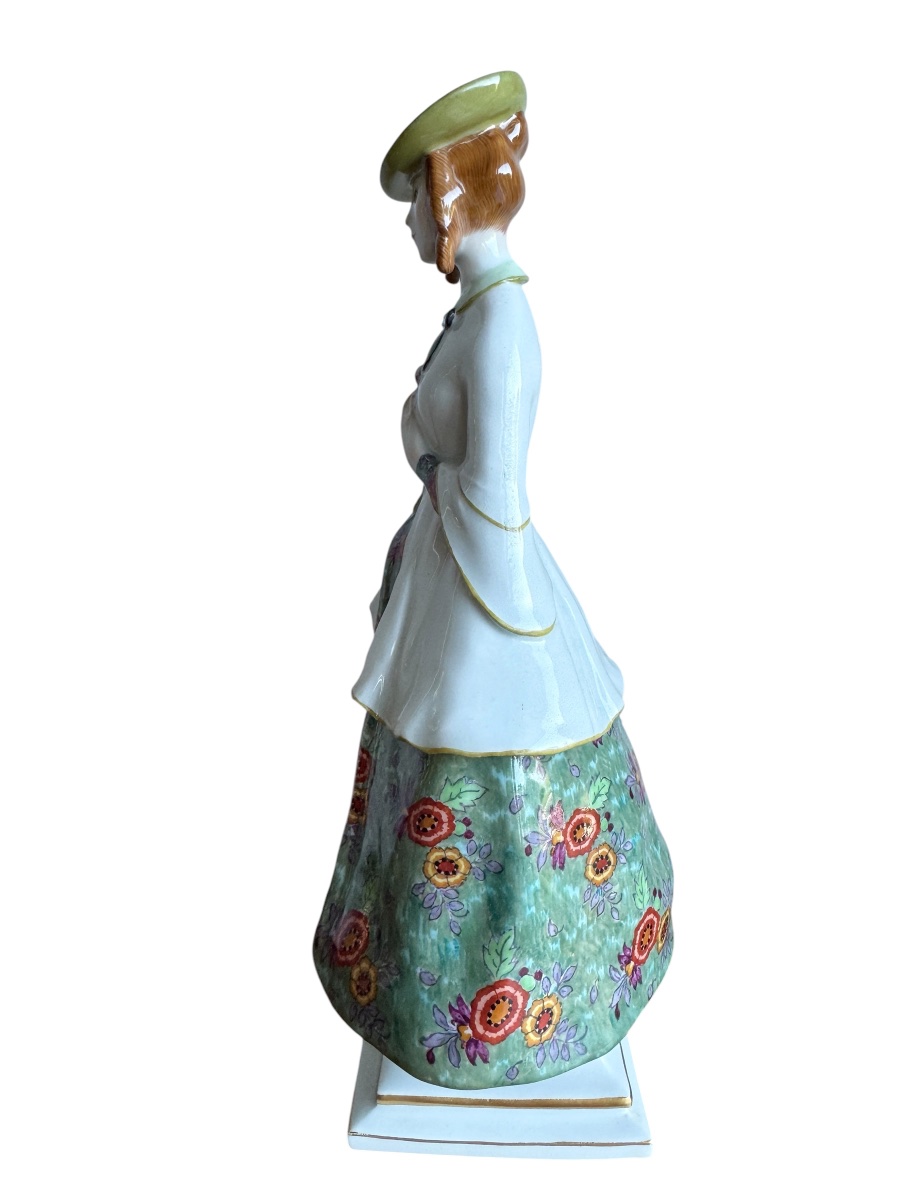 Richard Lang, Meissen Porcelain Figurine: "woman Pinning A Rose"-photo-2