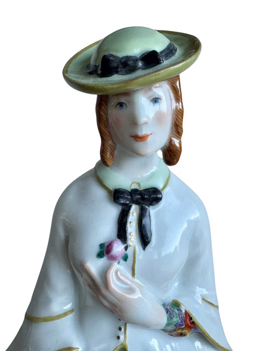 Richard Lang, Meissen Porcelain Figurine: "woman Pinning A Rose"-photo-3