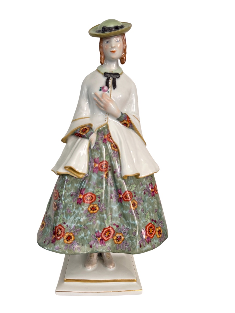 Richard Lang, Meissen Porcelain Figurine: "woman Pinning A Rose"-photo-5