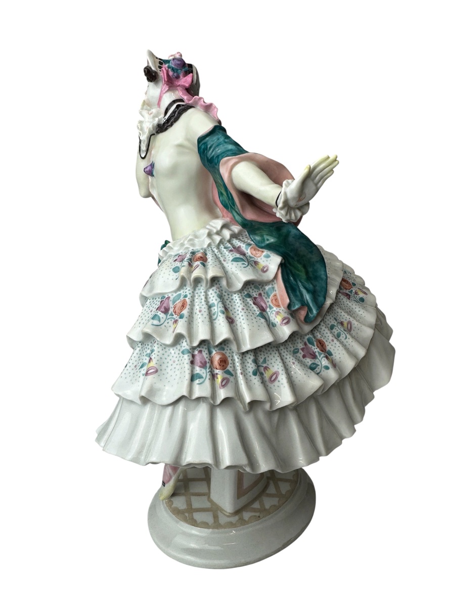 Meissen Estrella Figurine, From The Russian Ballet *carnival* By Paul Scheurich. -photo-4