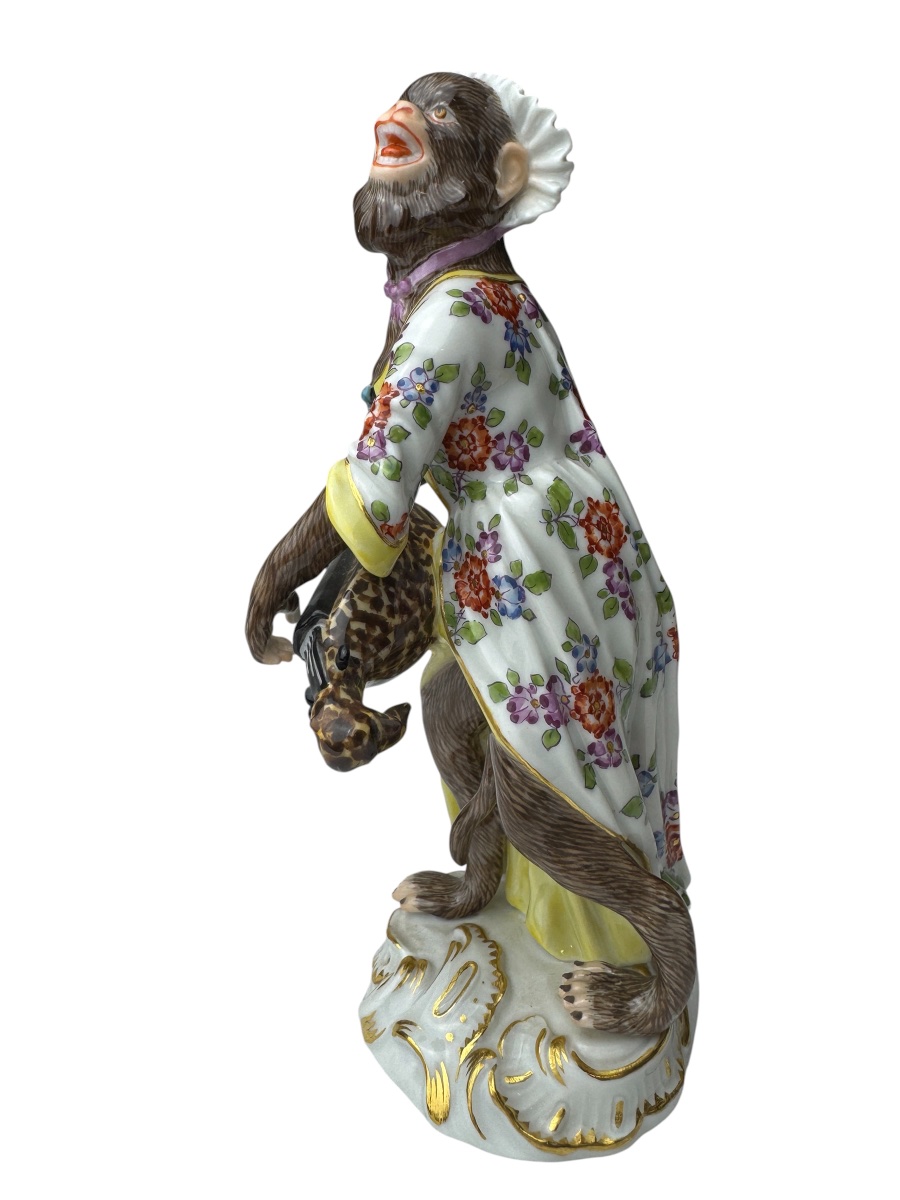 Meissen - Porcelain Figurine Of A Monkey Playing The Mandolin From The "monkey Orchestra" Series -photo-2