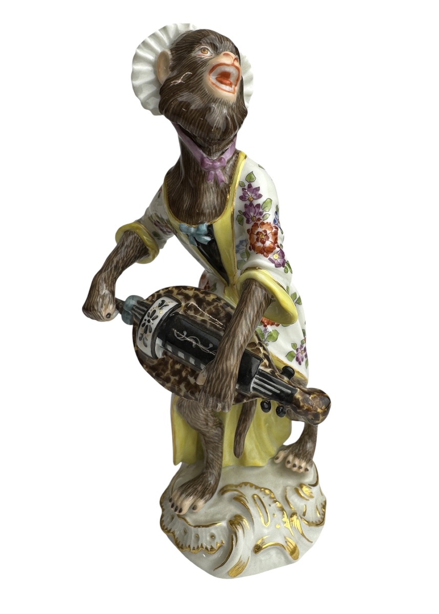 Meissen - Porcelain Figurine Of A Monkey Playing The Mandolin From The "monkey Orchestra" Series 