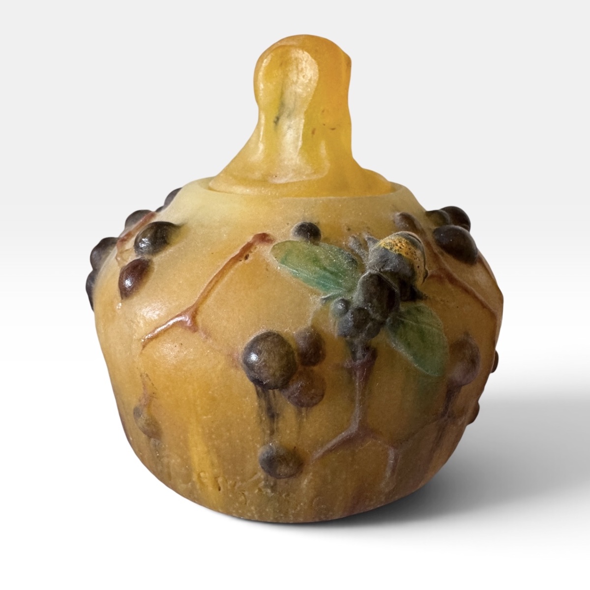 Amalric Walter et Henri Bergé - Encrier  à décor des abeilles et myrtilles-photo-1
