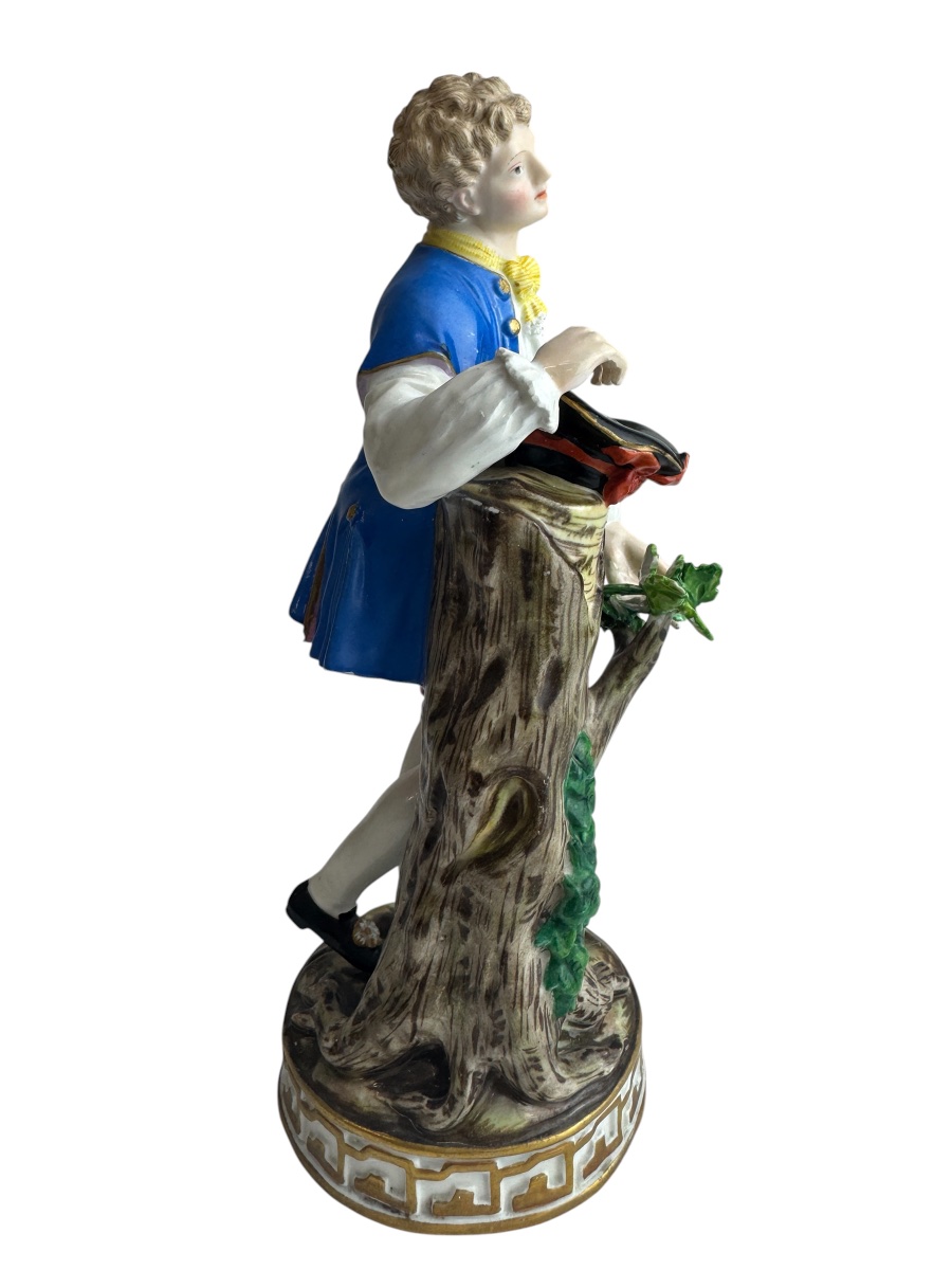 Meissen, figurine en porcelaine d’un garçon au nid d'oiseau -photo-3