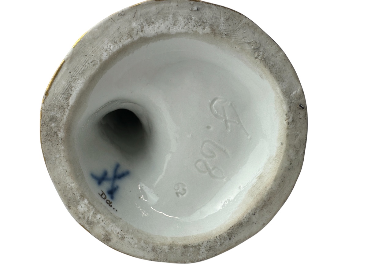 Meissen, figurine en porcelaine d’un garçon au nid d'oiseau -photo-5