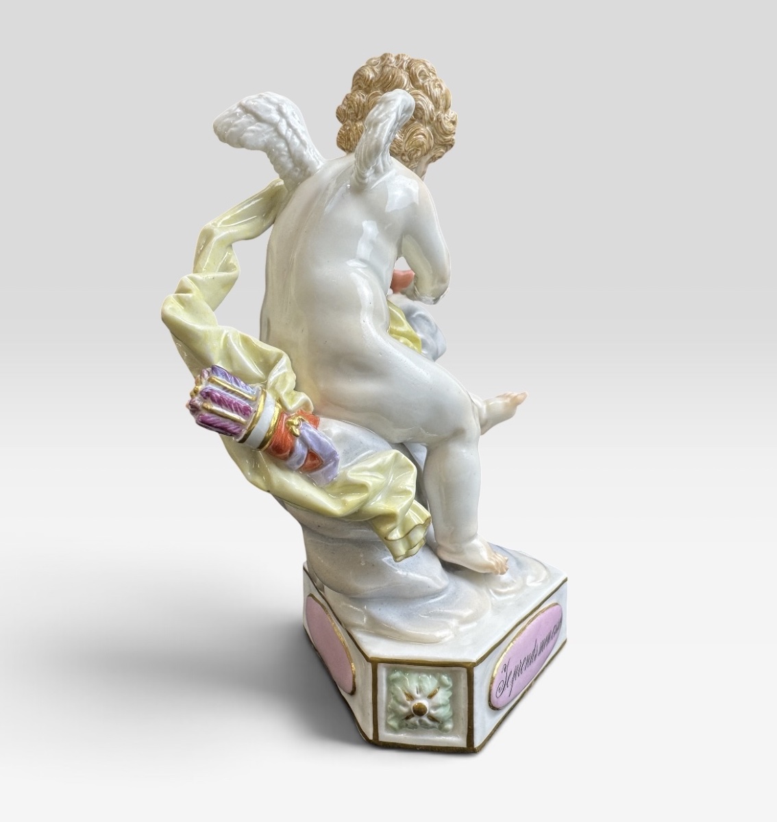 Meissen, cupidon en porcelaine  « Je prends mon essor »-photo-3