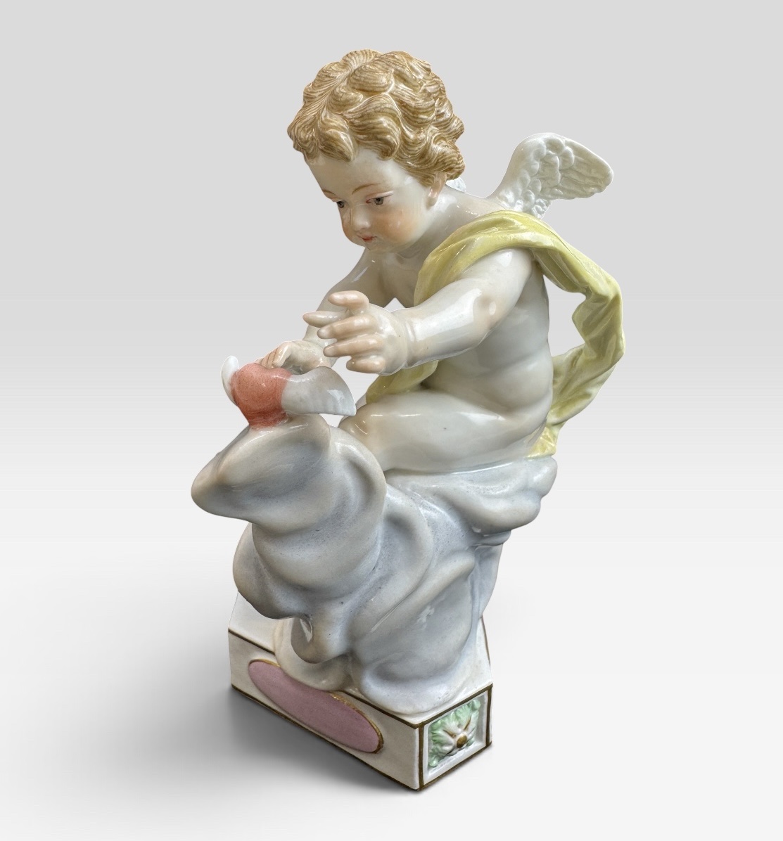 Meissen, cupidon en porcelaine  « Je prends mon essor »-photo-2