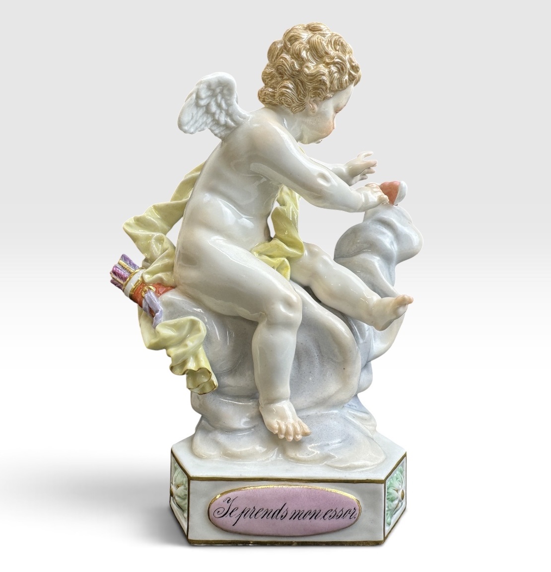Meissen, cupidon en porcelaine  « Je prends mon essor »