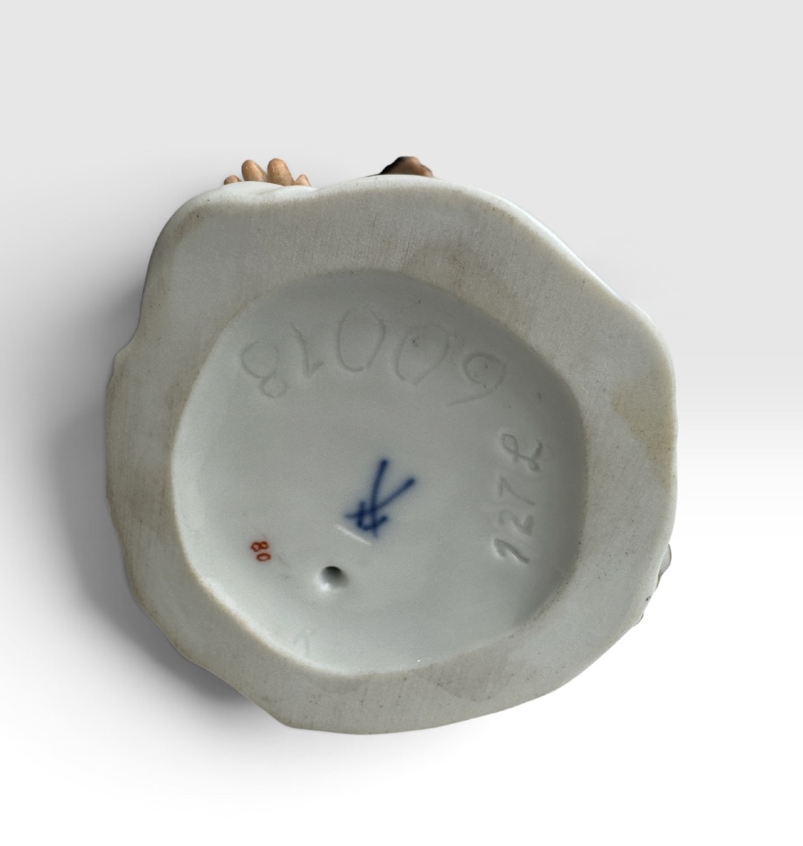 Meissen - Figurine en porcelaine d’une singe en tant que chanteuse de la série l’orchestre de s-photo-4
